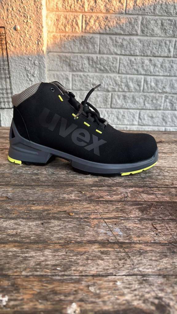 Uvex Safety Shoes - Black, New, Multiple colors 