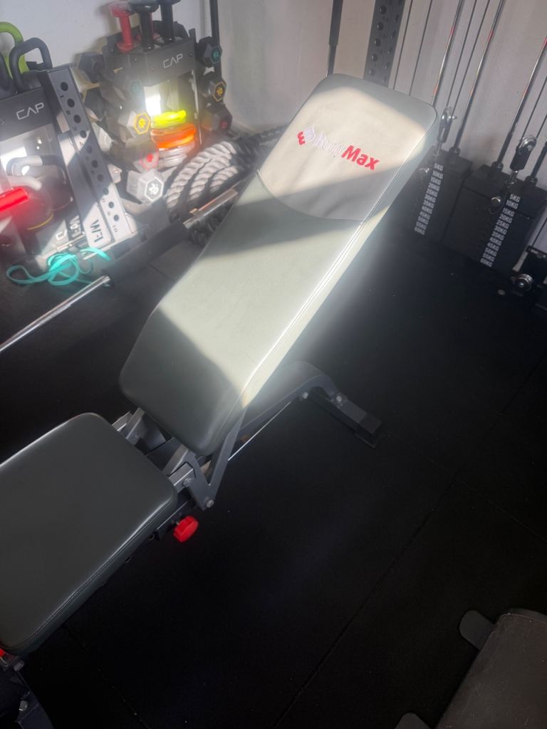 Bodymax CF330 bench