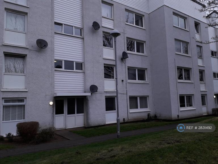 1 bedroom flat in Dreghorn, Irvine, KA11 (1 bed) (#2831492)