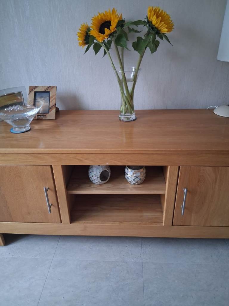 4 solid oak furniture units 