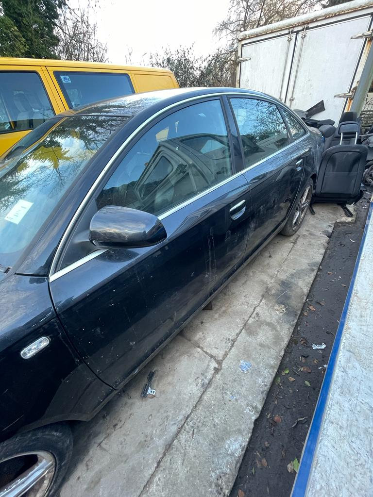Audi A6 MK3 06-09 Passenger Side Front N/S/F Nearside Complete Left Door Black LZ9Y
