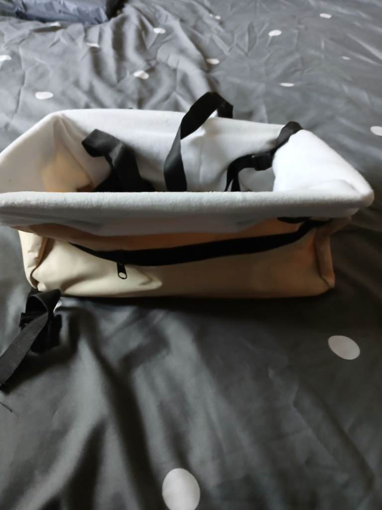 Small dog car seat 