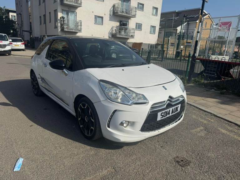 Citroen, DS3, Hatchback, 2014, Manual, 1560 (cc), 3 doors