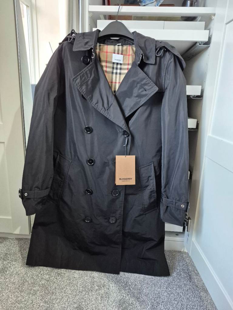 Burberry mac