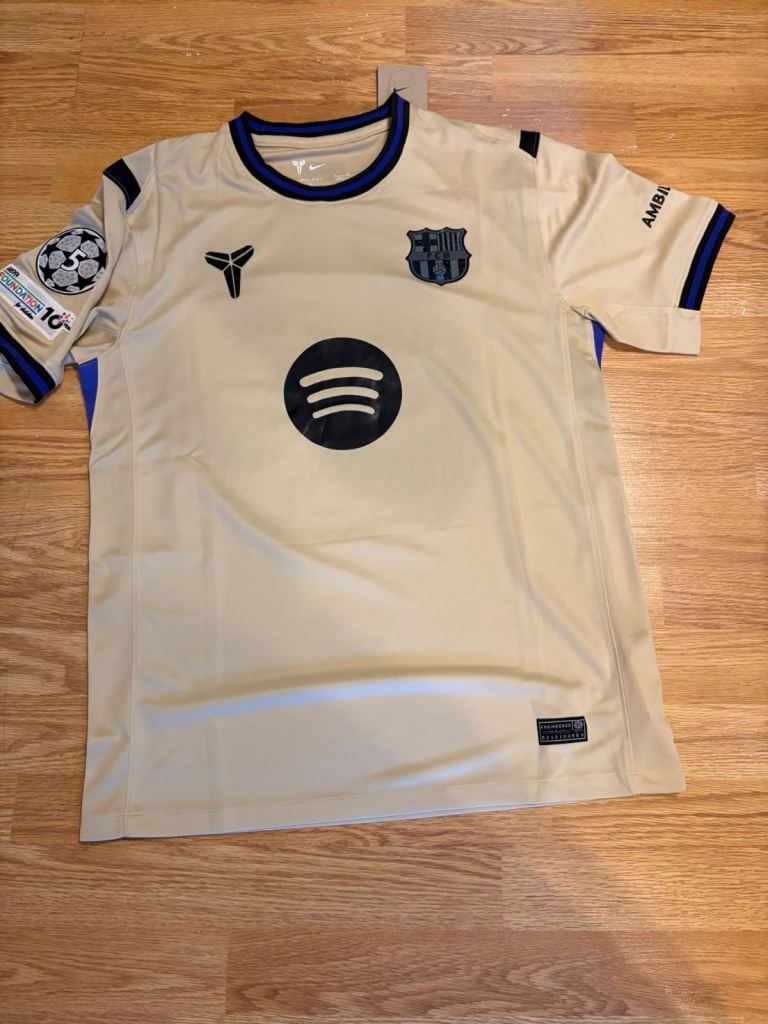 Barcelona Away Kit 25/26 – Mamba Collection – Lamine Yamal 27 – Size L – UCL Patch – New With Tags