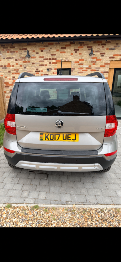 SKODA YETI OUTDOOR, Hatchback, 2017, Semi-Auto, 1197 (cc), 5 doors
