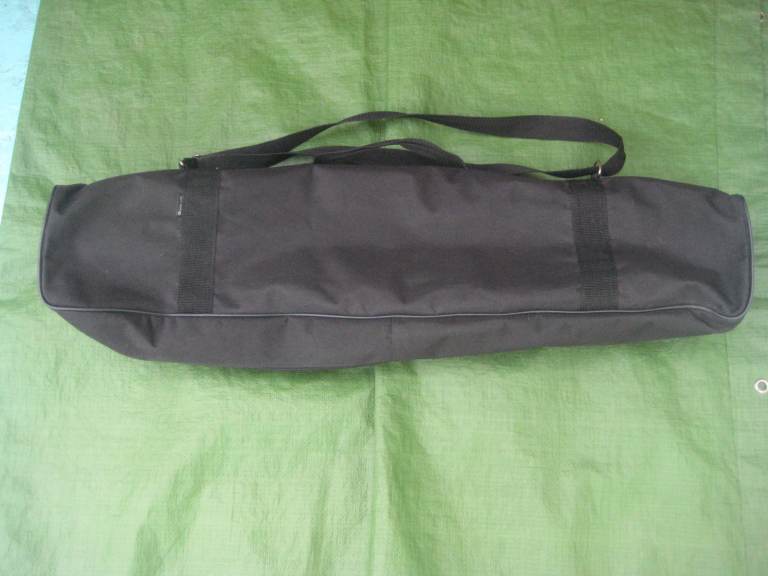 FalconEyes Four Section Adjustable Light Stand Model L-2440A with Carry Bag for £20.00