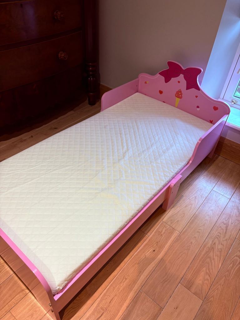 Toddler bed- unused- £20 mint condition