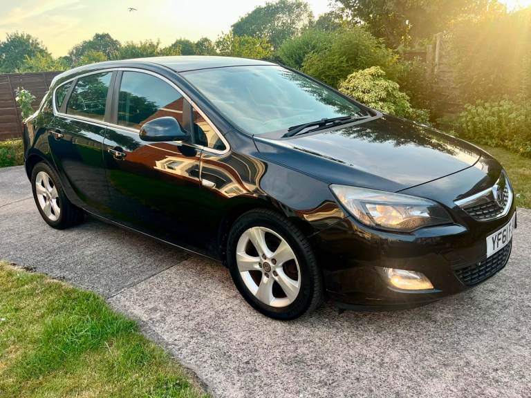 Vauxhall, ASTRA1.7 CDTI SRI, Hatchback, 2011, Manual, 1686 (cc), 5 doors