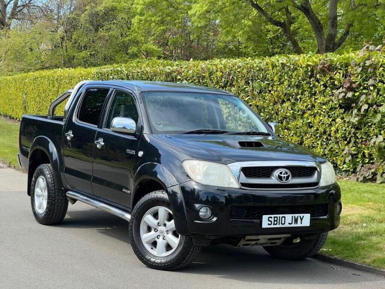 TOYOTA HILUX 3.0 LITRE D-4D BIG SPEC 4X4 INVINCIBLE DOUBLE CABIN PICK UP 4WD  