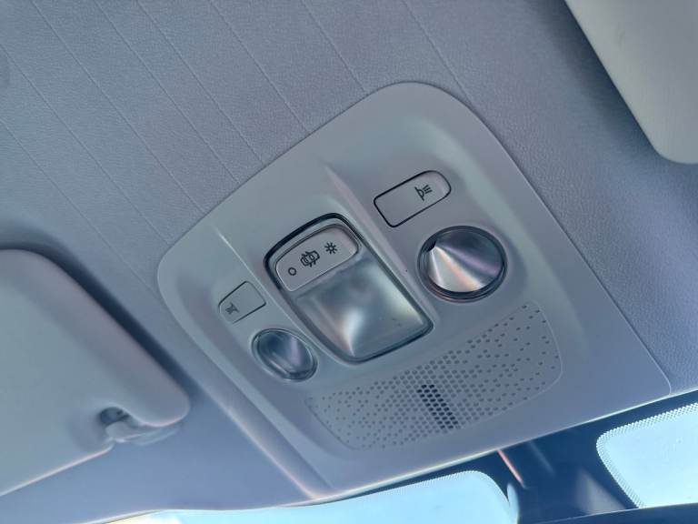 2018 Peugeot 2008 1.2 PureTech Allure 5dr HATCHBACK PETROL Manual