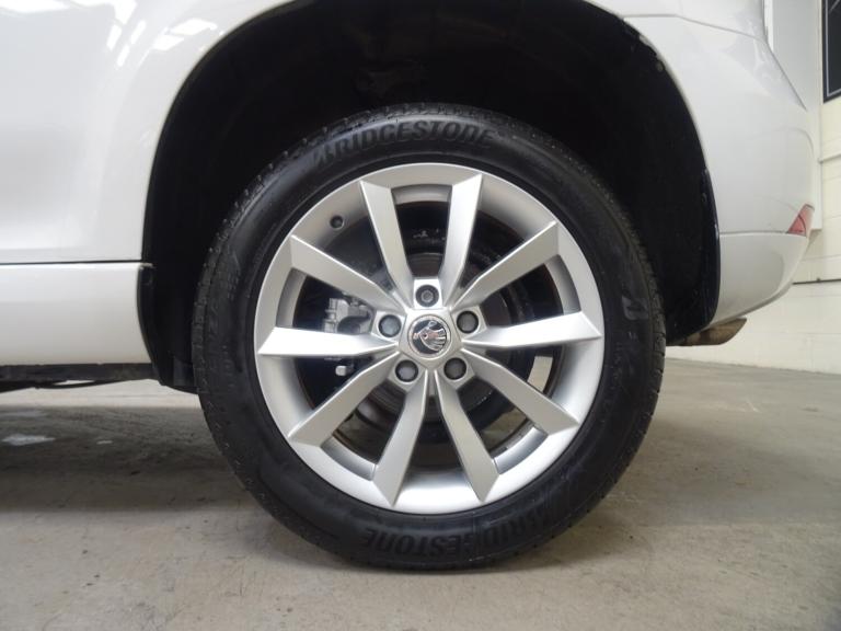 2015 Skoda Yeti 1.2 TSI 110 SE 5dr **ULTRA LOW MILEAGE*ONLY 9000 MILES FROM NEW** HATCHBACK Petro...