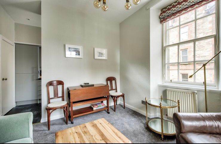  Fantastic, 1 bedroom flat in sought after, central location – available soon!