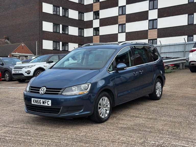 2016 Volkswagen Sharan 2.0 TDI CR BlueMotion Tech 150 SE Nav 5dr MPV Diesel Manual