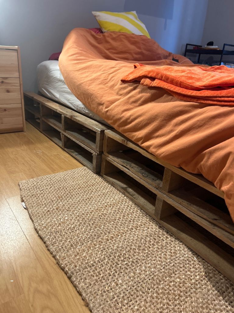 Wooden Pallet Bed Frame – Double, Good Condition