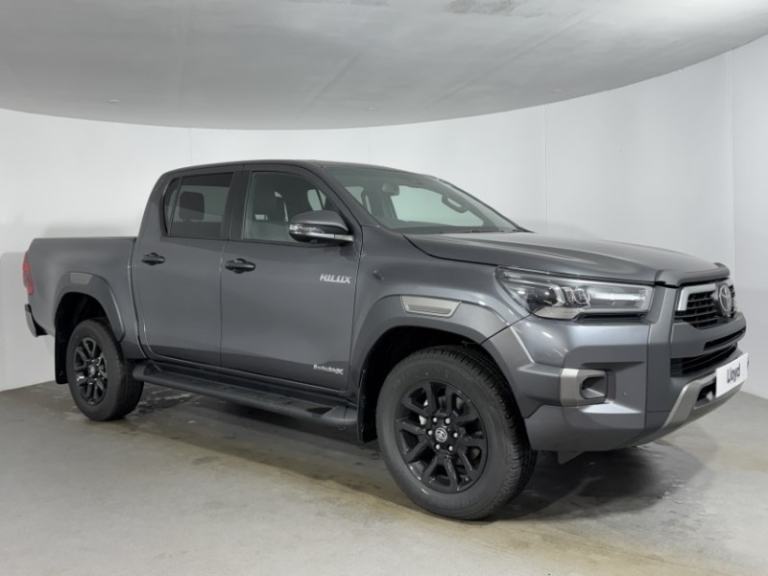 TOYOTA COMMERCIAL HILUX Invincible X D/Cab Pick Up 2.8 D 48V Auto