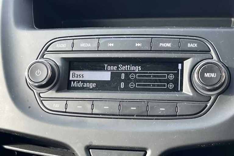 2019 Vauxhall Viva 1.0 [73] SE 5dr [A/C] HATCHBACK PETROL Manual