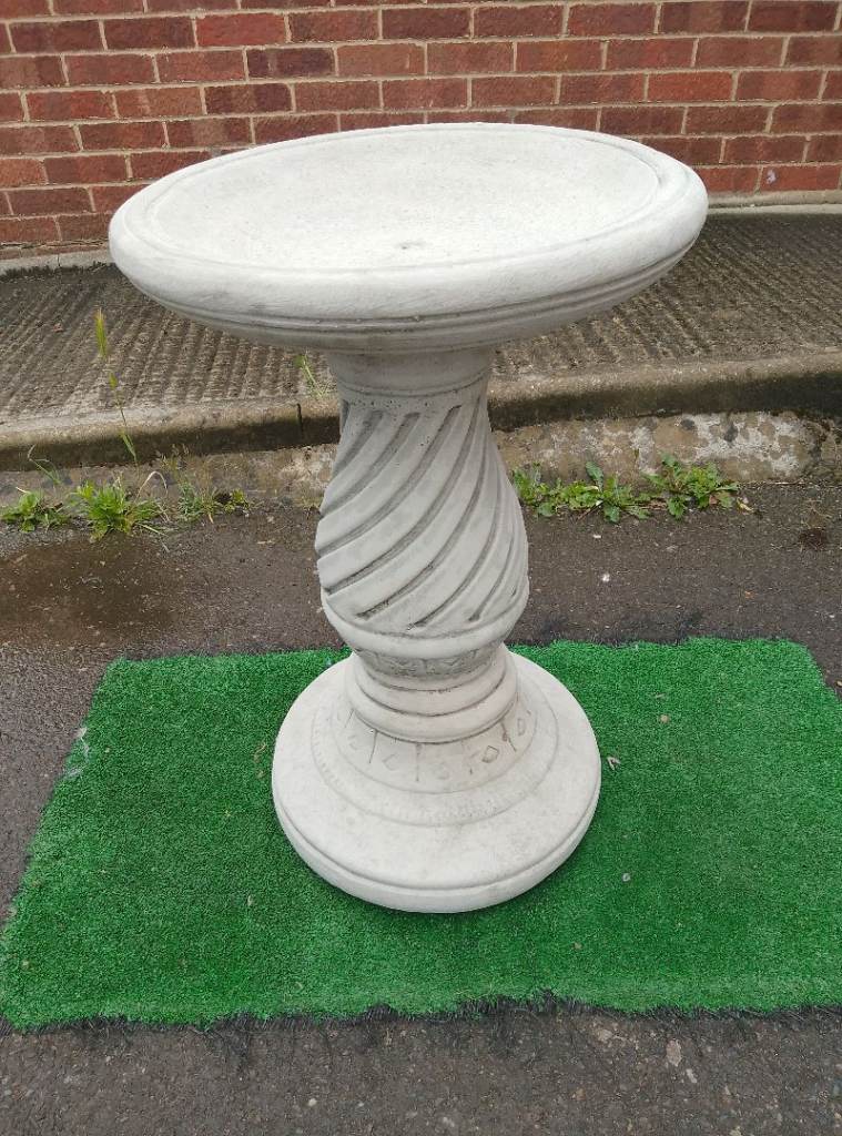 Quality concrete garden Barley twist bird bath ornament 