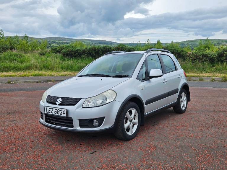 Suzuki SX4, Full years MOT, cheap insurance 