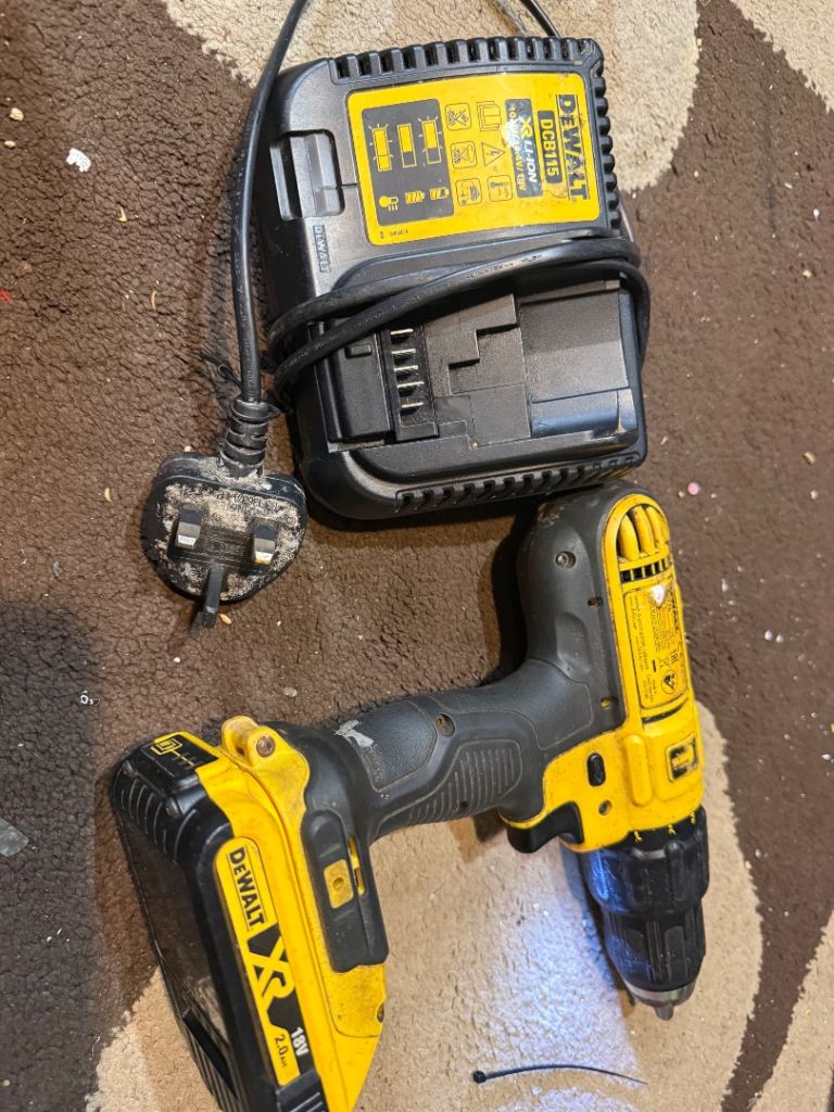 Dewalt cordless drill 