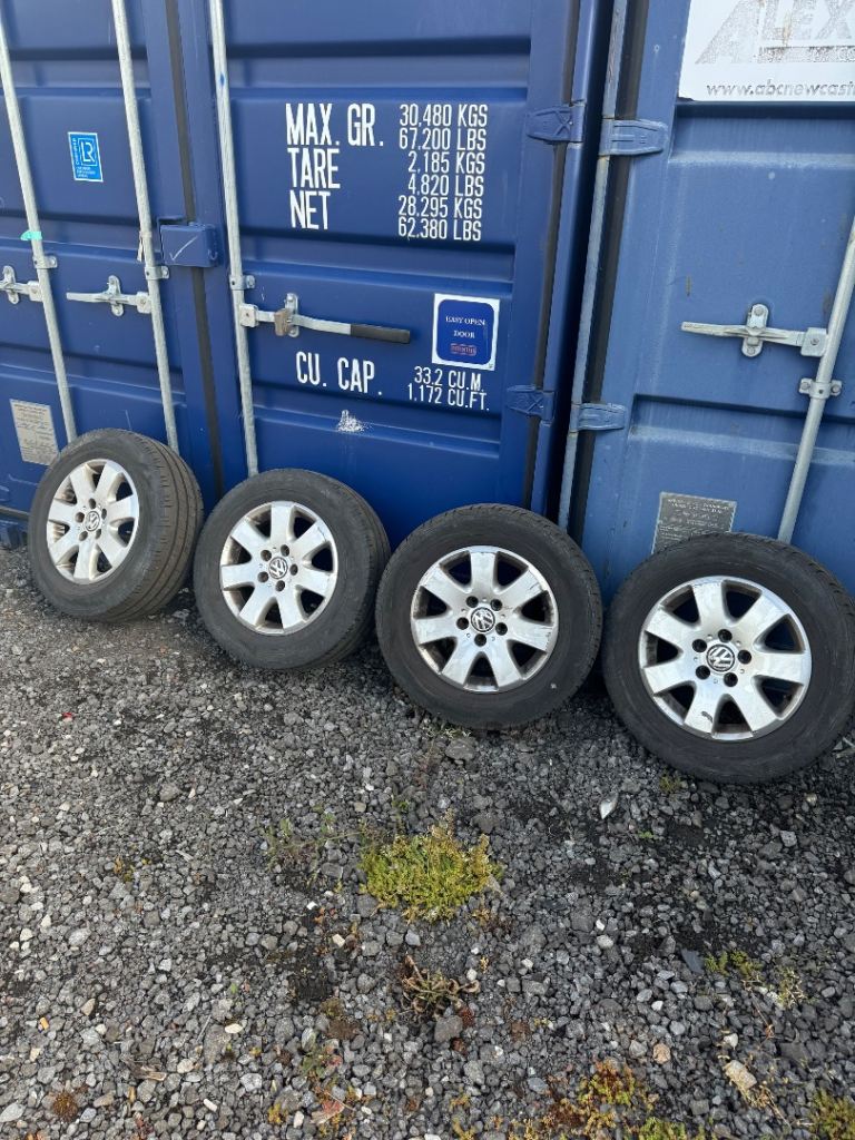VW T5.1 alloy wheels and tyres 