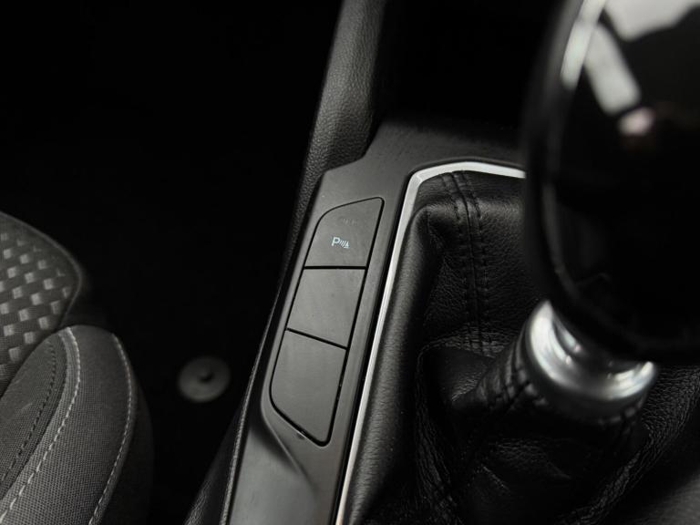 2020 Ford Focus 1.5 EcoBlue 120 Zetec 5dr HATCHBACK DIESEL Manual