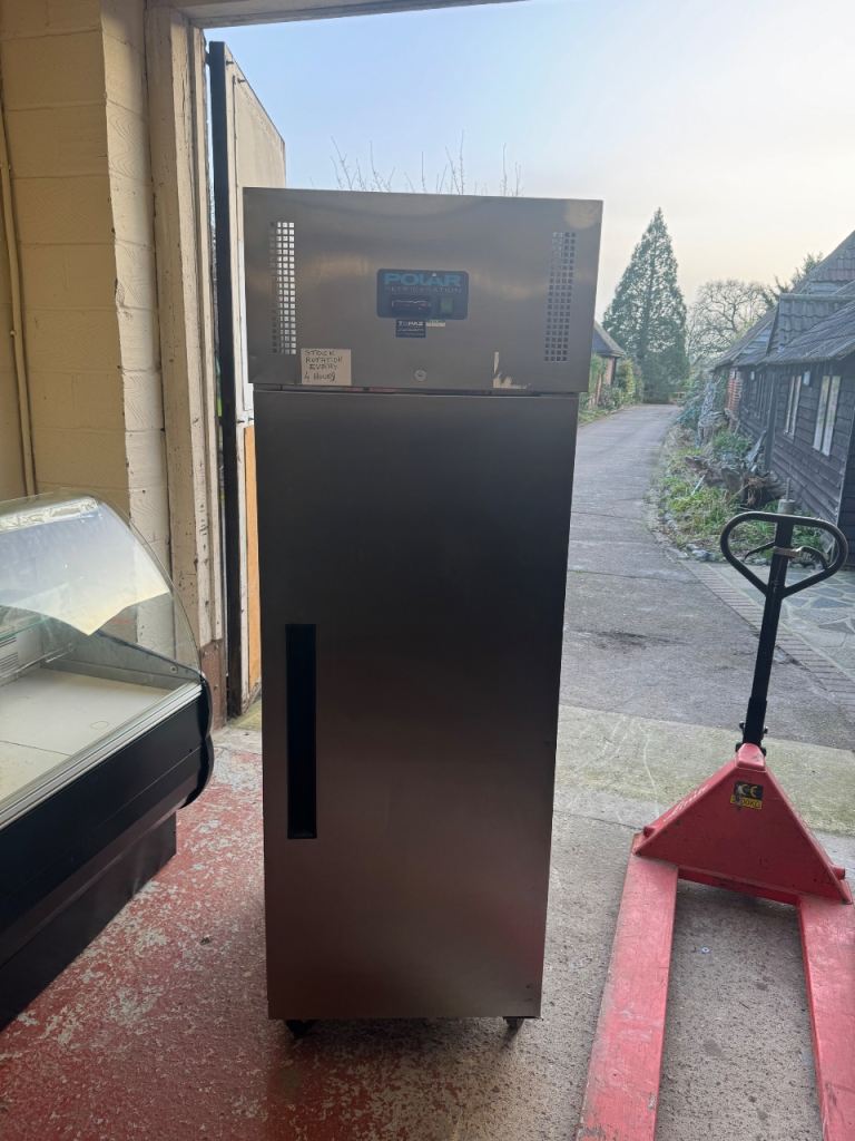 Commercial single door polar fridge cafe shop restaurant takeaway 