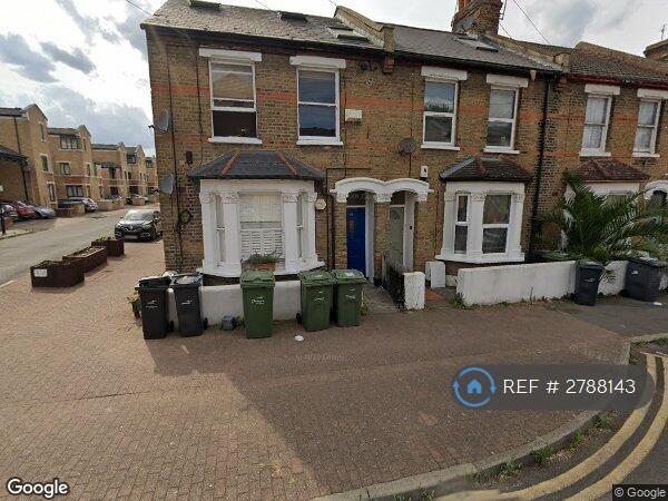 2 bedroom flat in Strathleven Road, London, SW2 (2 bed) (#2788143)