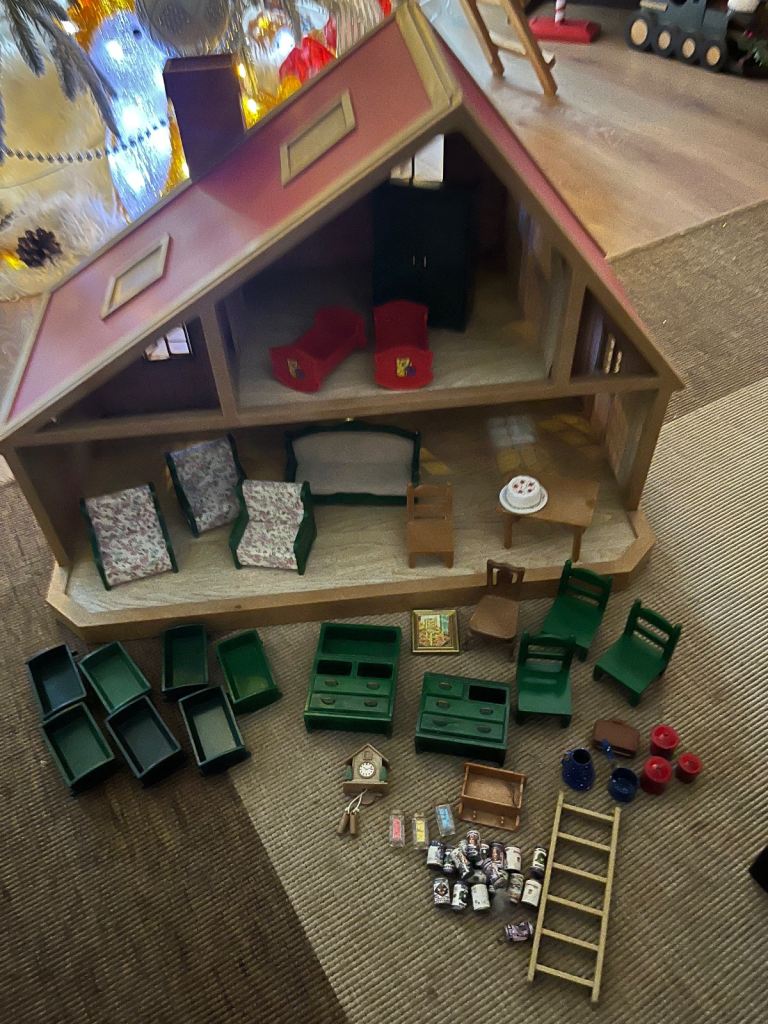 image for Vintage 1985 Sylvanian families house plus furniture 