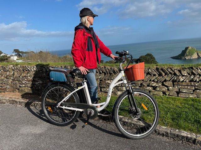 ELECTRIC BIKE DYU C-6 (Ladies) in Torquay