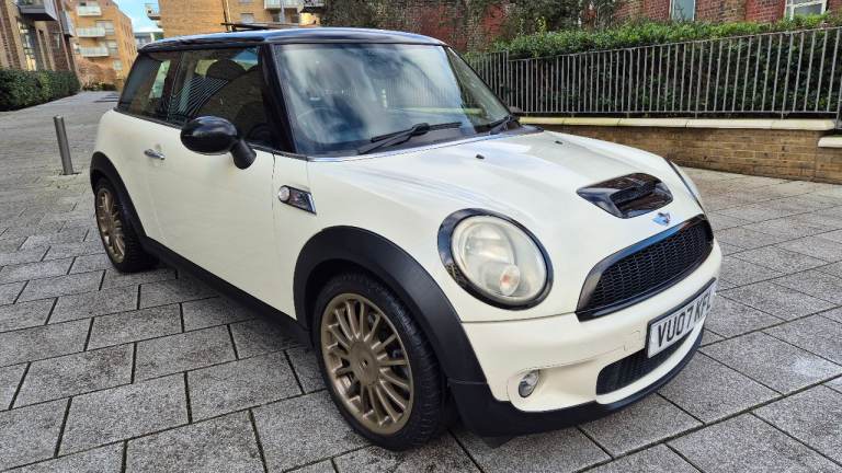 Mini cooper S 1.6 turbo pan-roof 239bhp superlight weight alloys pops and bangs remapped 