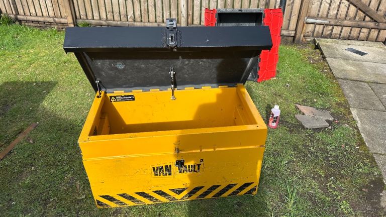 Van vault tool storage chest 