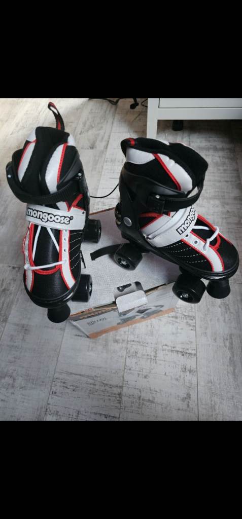 MONGOOSE adjustable quad roller skate in box kids size 1 to 4 Brand New ❗️