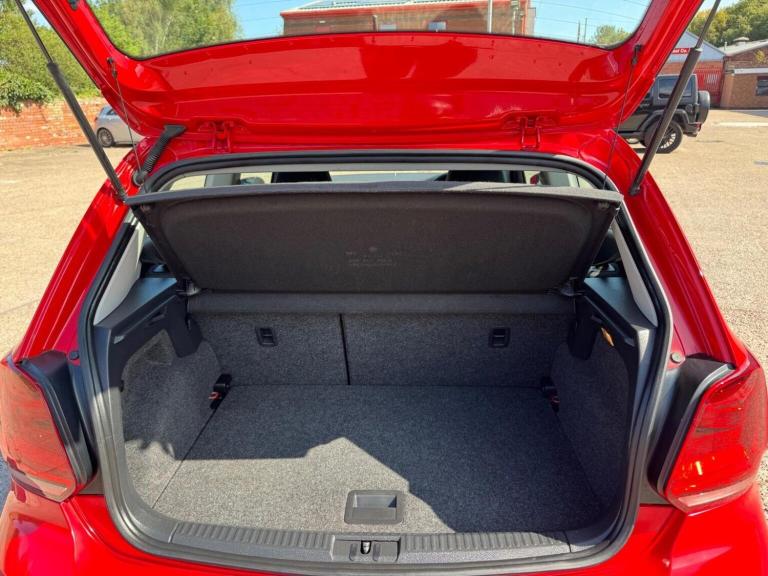 VOLKSWAGEN POLO 1.0 BlueMotion Tech SE Euro 6 (s/s) 3dr 2014