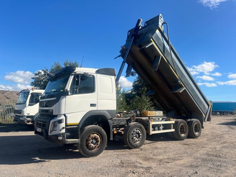 Volvo FMx 420 8X4 STEEL BODIED TIPPER , ONLY 300K MOT JAN 27
