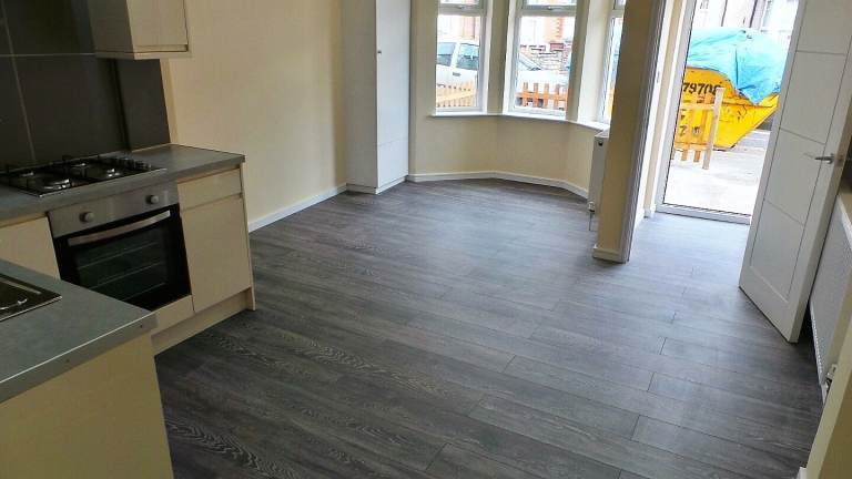 Wonderful Condition Prime Location One bedroom ground floor flat in, Highams Park, Chingford