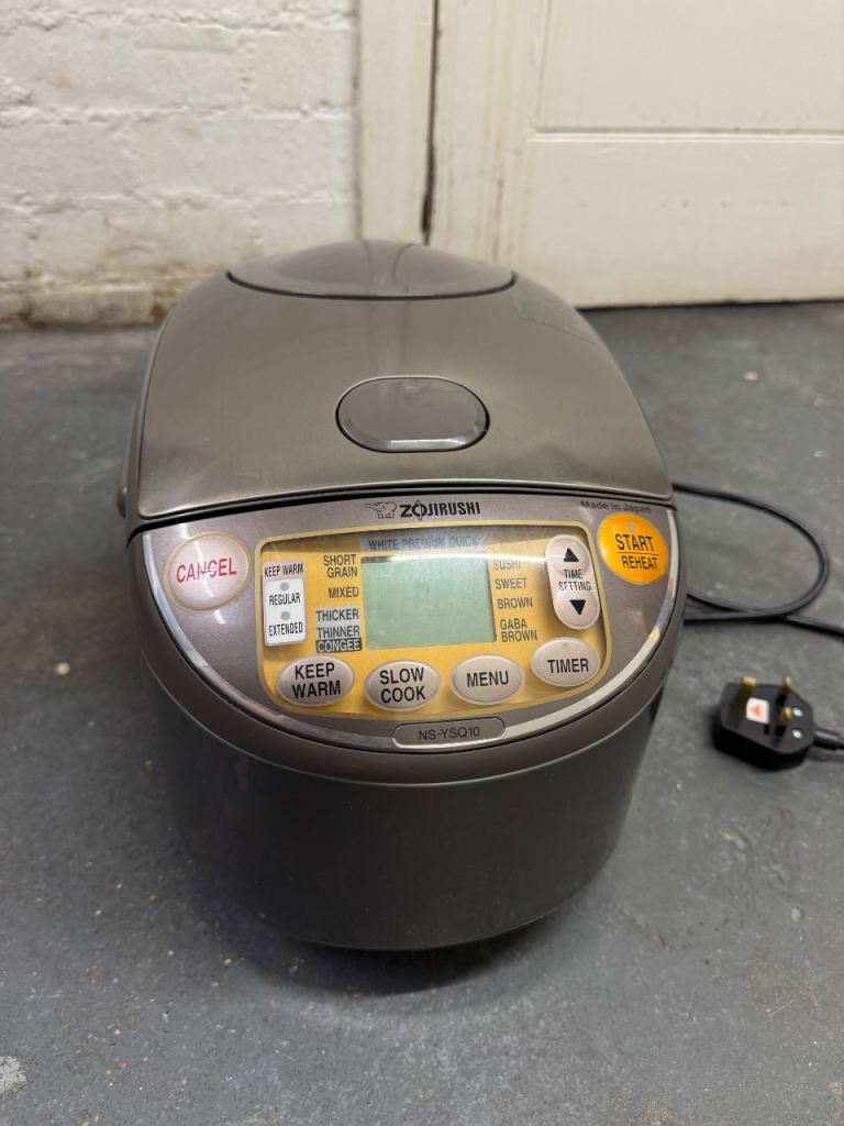 URGENT SALE – Zojirushi NS-YSQ10 Rice Cooker (Made in Japan) – Almost New