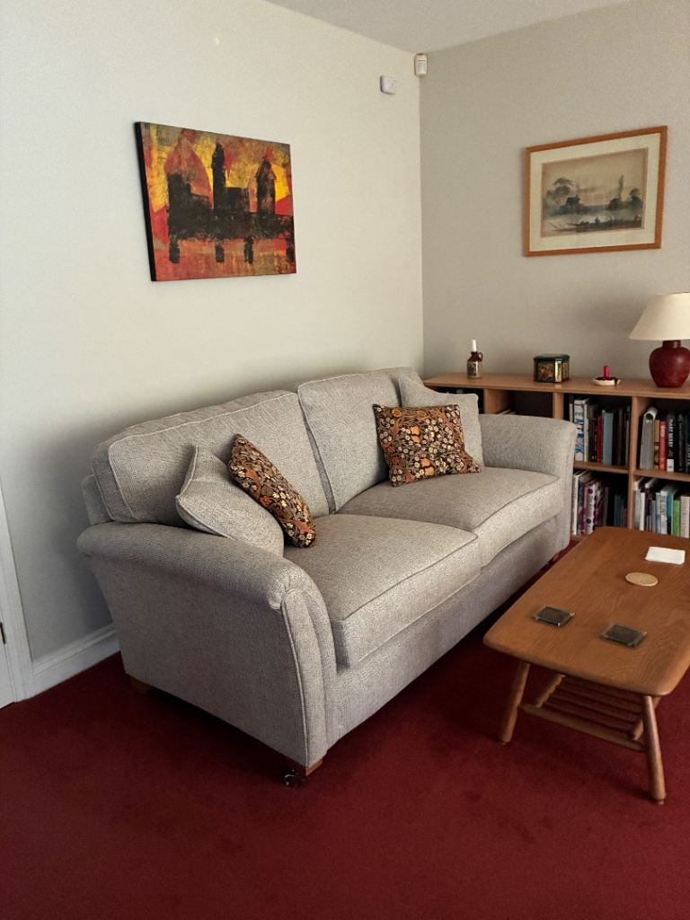Parker Knoll suite