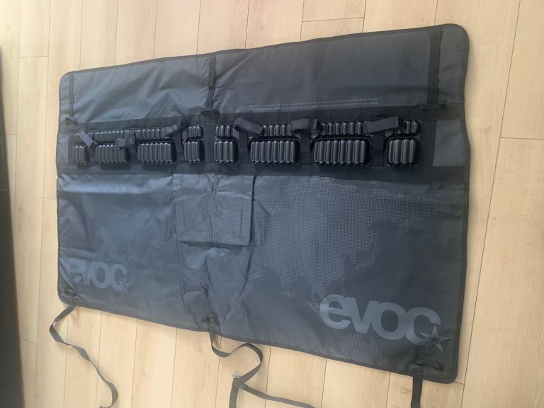 Evoc tailgate pad