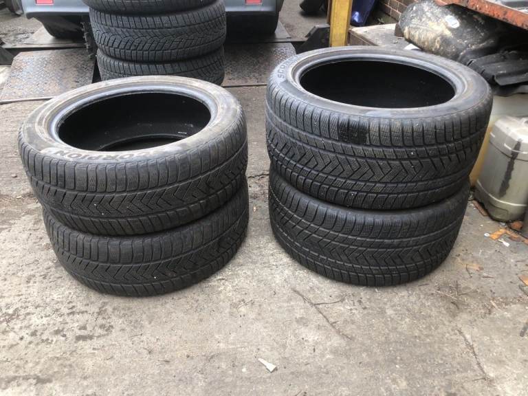 Full Set, Pirelli Scorpion run flat winter tyres