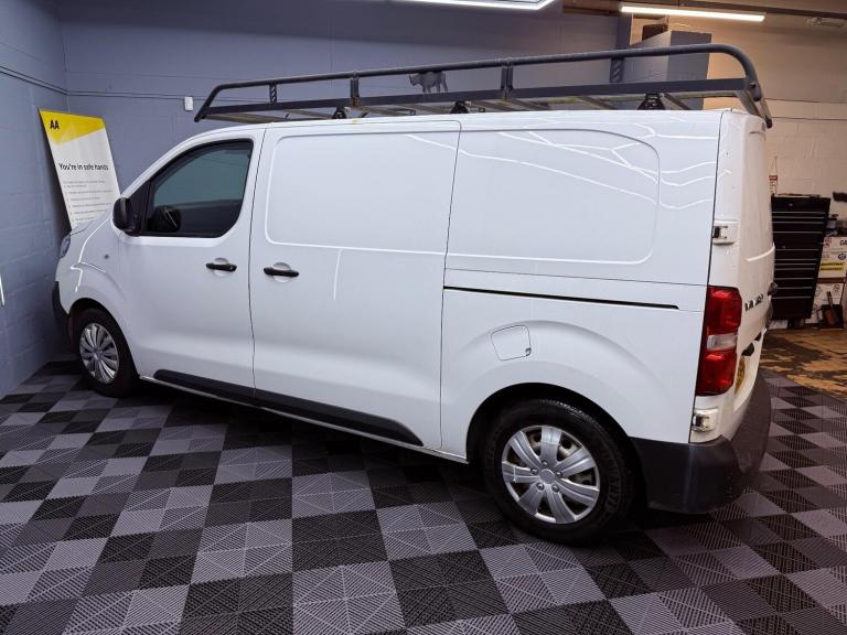 2019 Vauxhall Vivaro 1.5 Turbo D 2700 Edition L1 H1 Euro 6 (s/s) 5dr PANEL VAN Diesel Manual