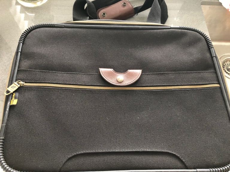 Overnight travel bag