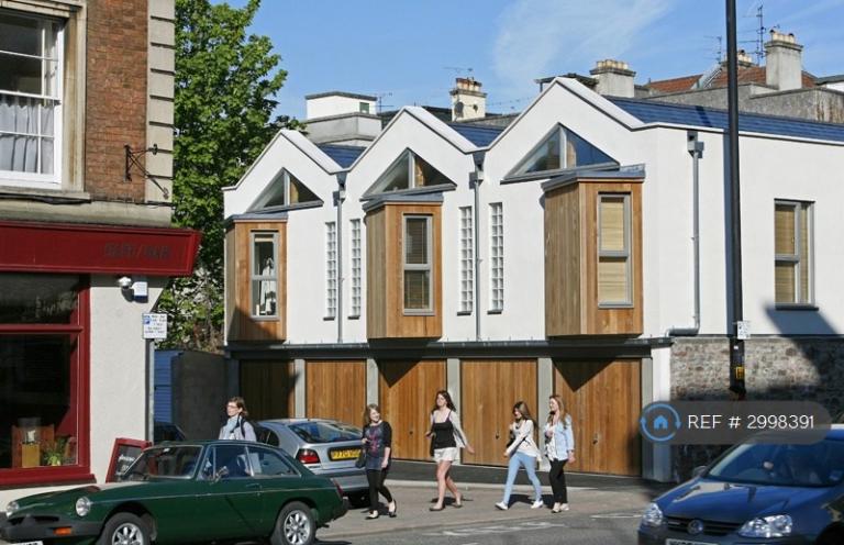 1 bedroom flat in Ralph Mews, Bristol, BS2 (1 bed) (#2998391)