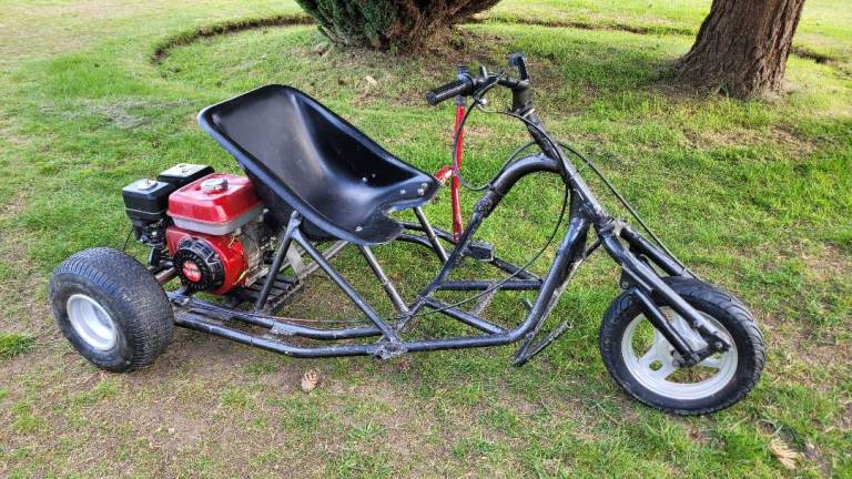 Drift trike, petrol engine