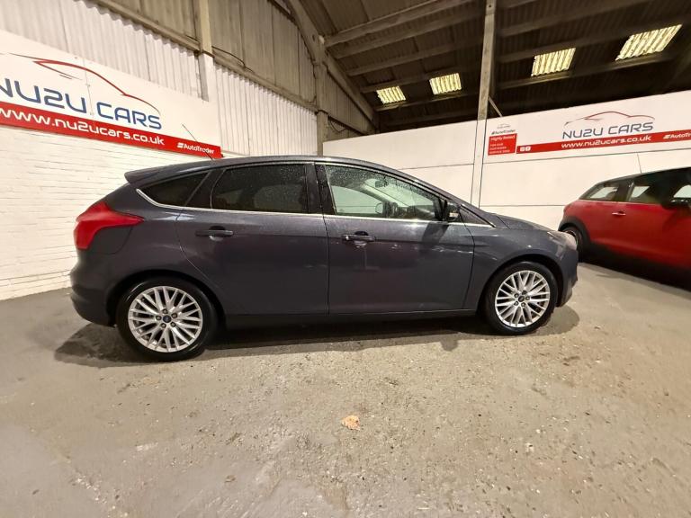 2011 Ford Focus 1.6 125 Zetec 5dr HATCHBACK PETROL Manual