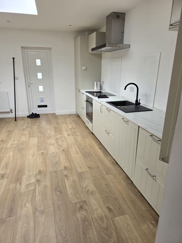 1 Bedroom Ground Floor Flat is available to rent in West Drayton UB7
