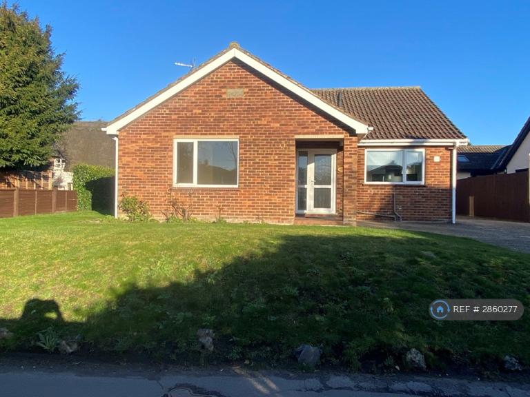 3 bedroom house in Rose Lane, Royston, SG8 (3 bed) (#2860277)