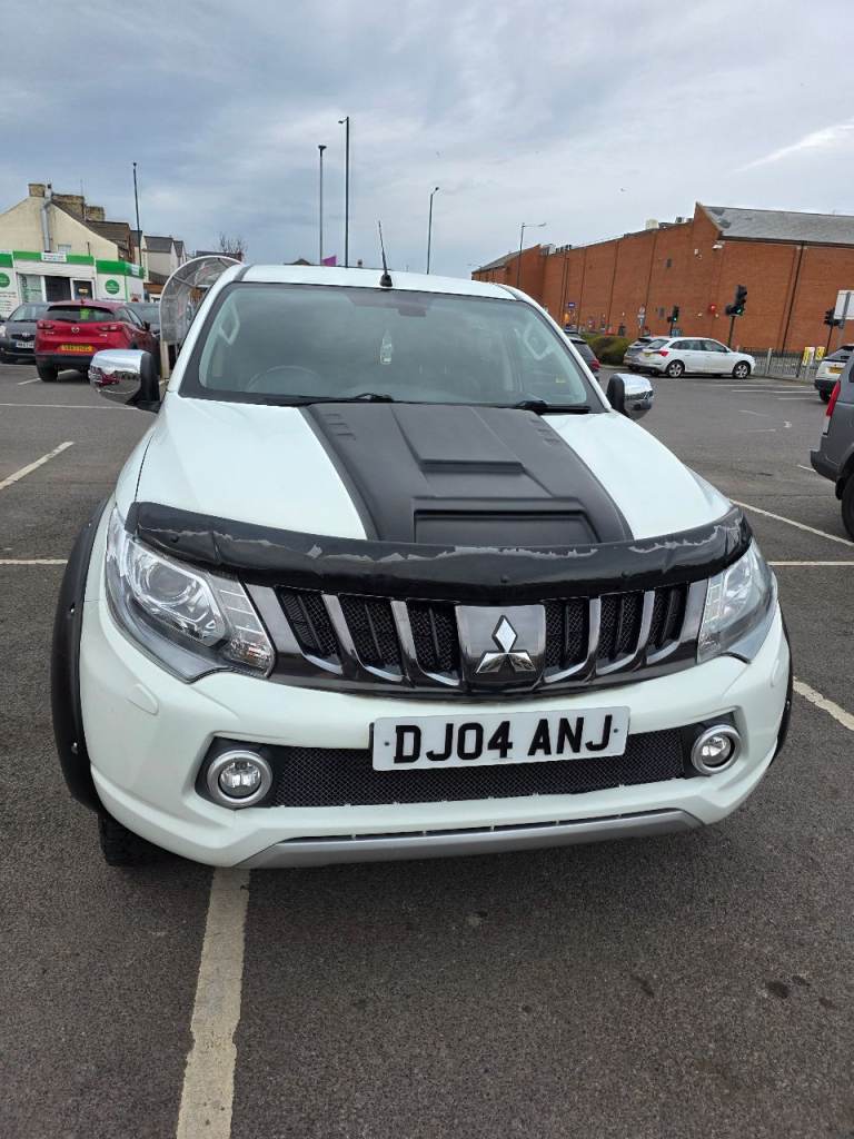 Mitsubishi barbarian l200