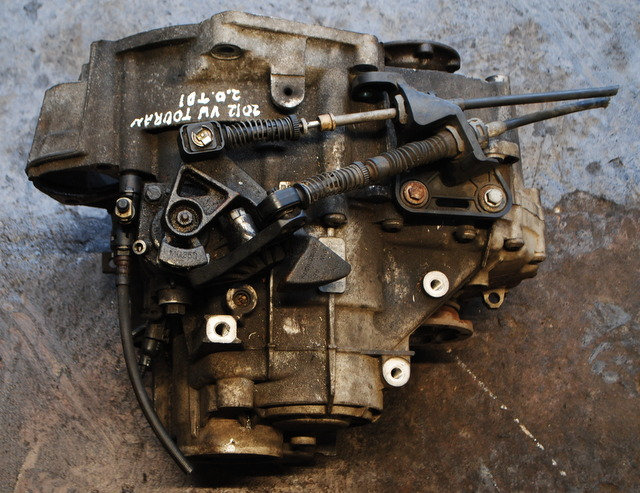 2011 VW TOURAN MK2 2.0 TDI CFH 6 SPEED TRANSMISSION