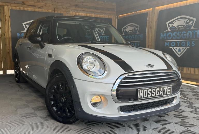 2014 MINI Hatch 1.5 Cooper D 5dr Auto HATCHBACK DIESEL Automatic